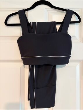 Black Active Crop Top & 7/8 leggings with White Piping Set